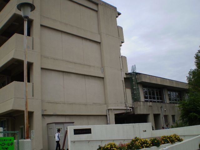 吹田市立山手小学校