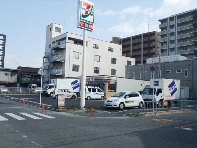 セブンイレブン吹田垂水町3丁目店