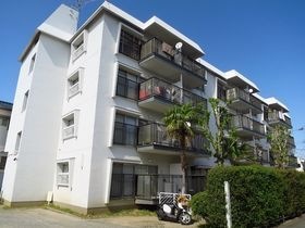旭第1マンションの外観