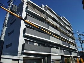 クリスタルスイタタカハマの外観