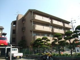 ピュア別府の外観