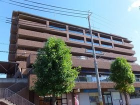 東千里OMパレスⅠの外観