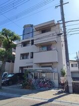 カーサヴェルデ千里の外観