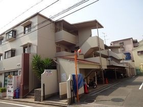 エスト千里丘の外観