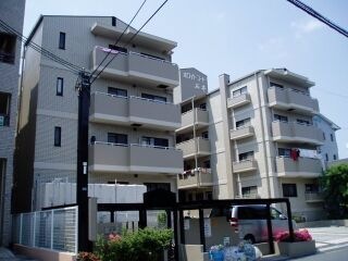 写真：摂津市昭和園の外観