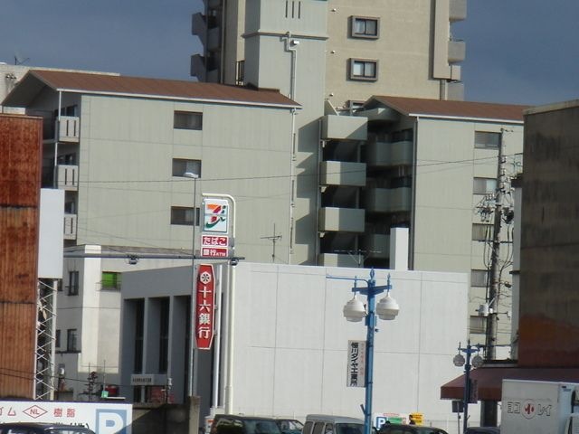 十六銀行六番町支店