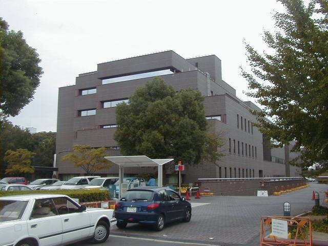 愛知芸術文化センター愛知県図書館
