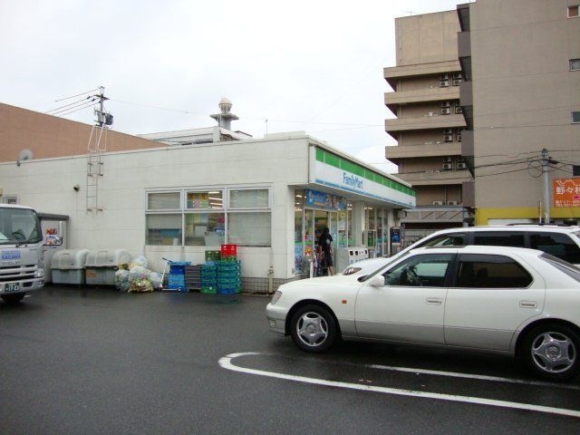 ファミリーマート瑞穂弥富通店