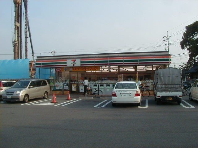 セブンイレブン名古屋権現通店