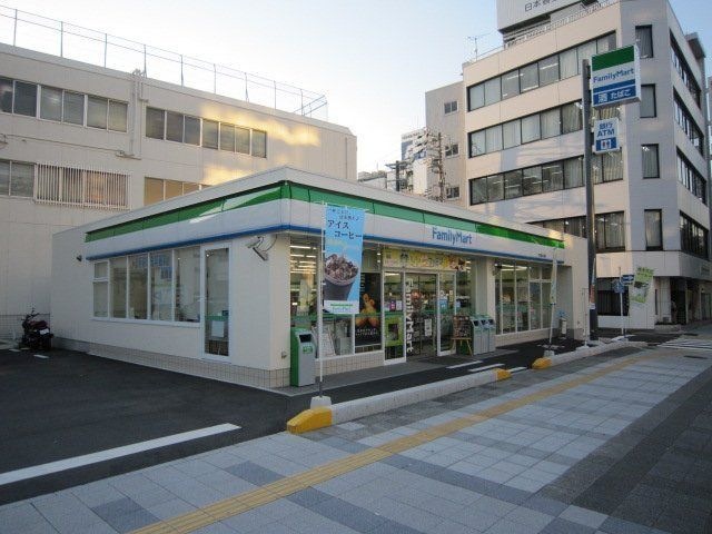 写真:ファミリーマート伏見通大須店