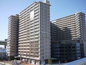 ロイヤルパークスERささしま SOUTHの外観