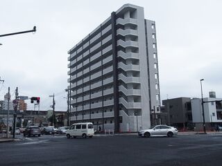 写真：S-FORT宇都宮南大通りの外観