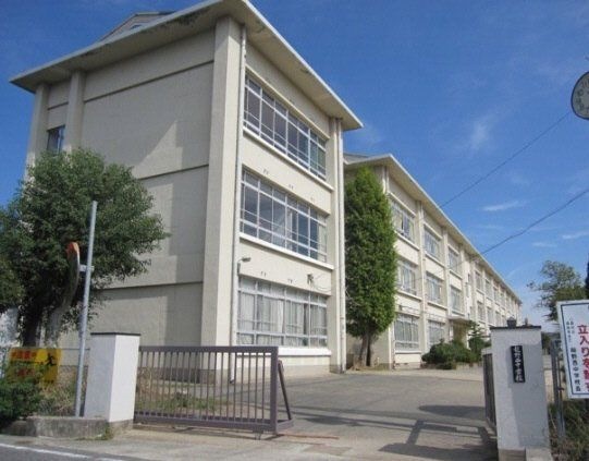 たつの市立龍野西中学校