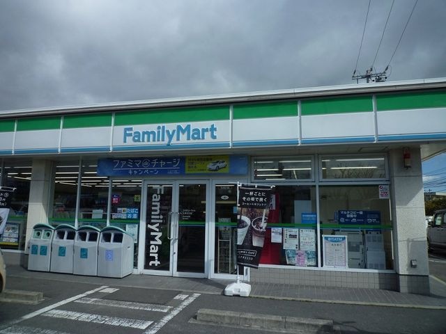 ファミリーマート嬉野中川新町店
