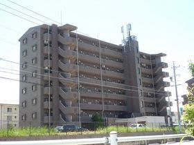 アーバンヒルズ城山１号館の外観