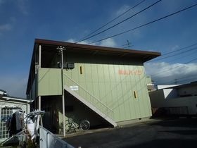 城山ハイツの外観