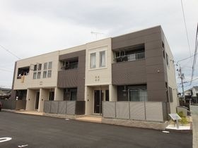 クレストコートの外観