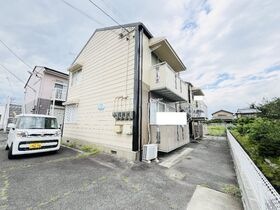 ホワイトピア米津の外観