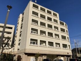 ボヌールの外観