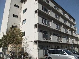 レジデンス鶴見緑地2番館の外観