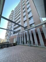 ランドアーク本町の外観