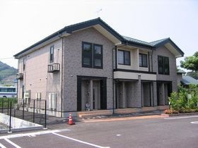 シャルマンコート広沢Dの外観
