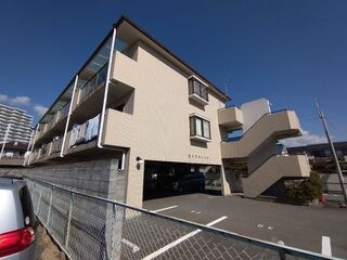 写真：セイフクハイツの外観