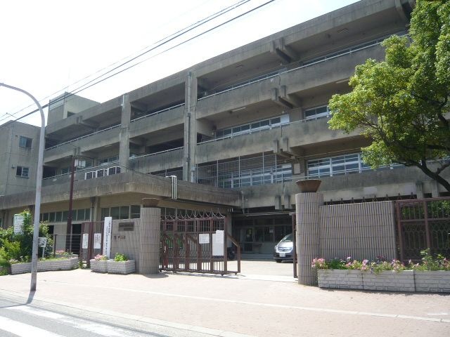 吹田市立第六中学校