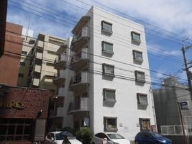 第一山本マンションの外観