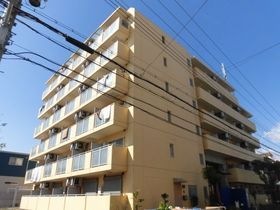 グランコート江坂の外観