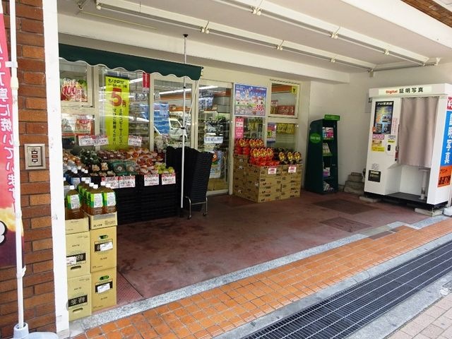 ローソンストア100吹田広芝町店