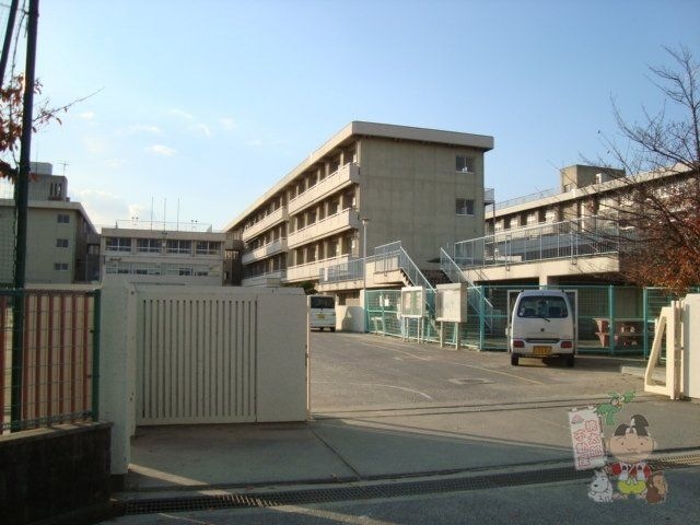 写真：岡山市立芳泉小学校