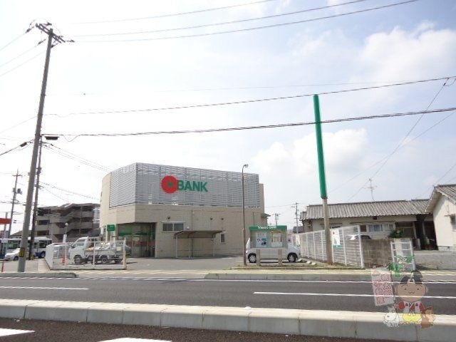 写真：トマト銀行高島支店