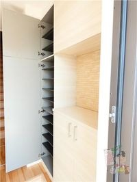 シューズボックス