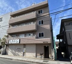 塩村ビルの外観
