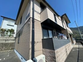 ビューヒルズ若野Ａ棟の外観