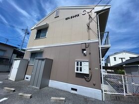 ゼフィランテスＣ棟の外観