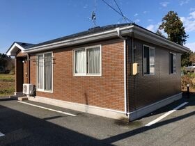 S アンソレイエ金ヶ崎の外観