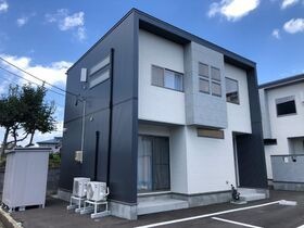 プラスワン下笹森 A棟の外観