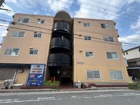 ラポールハルナの外観