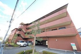 ルシェール立花の外観