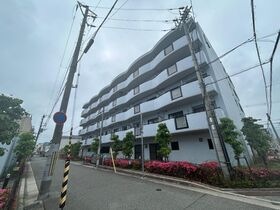 崇徳院ハイツ N棟の外観