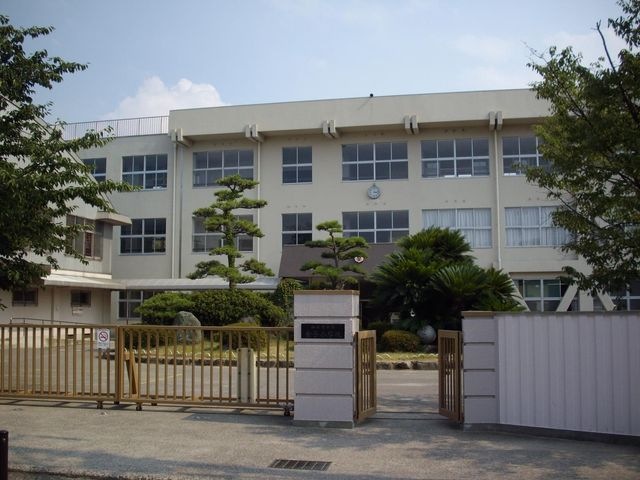 市立金子小学校