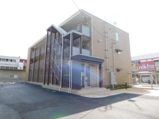写真：新居浜市若水町２丁目の外観