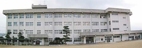 新居浜市立垣生小学校