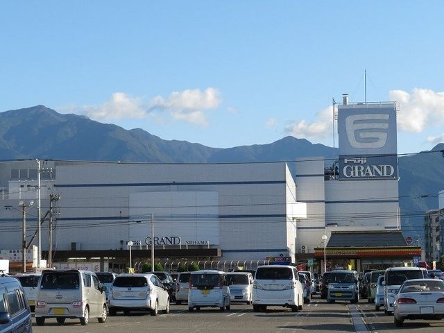 写真:フジグラン新居浜