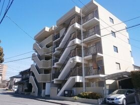 第2パークサイドマンションの外観