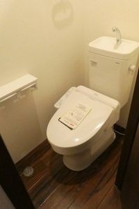 シャワー付トイレ