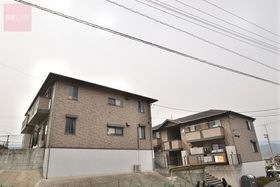 アゼリア土井B棟の外観