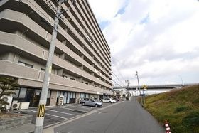広島市西区竜王町の外観